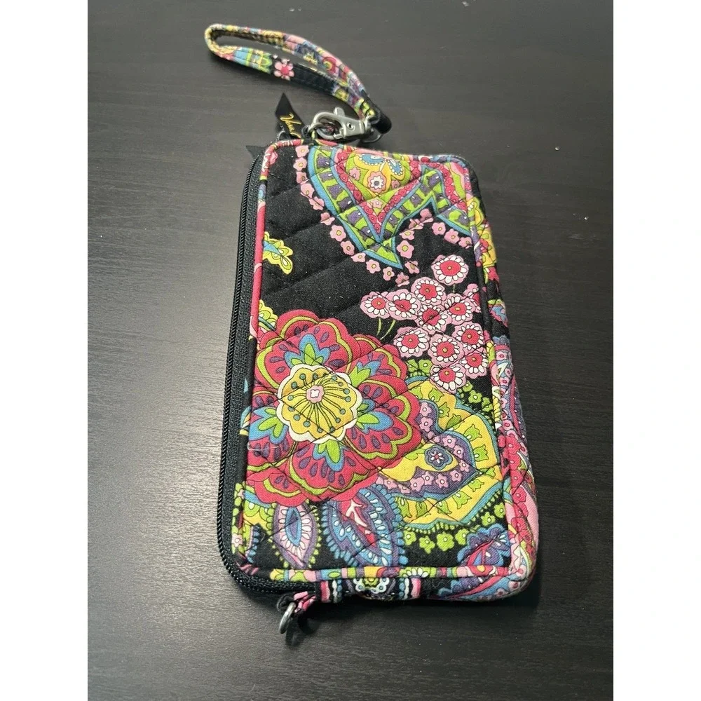 Vera Bradley Quilted Wristlet Wallet Clutch Colorful‎ Floral Paisley Zip Pouch